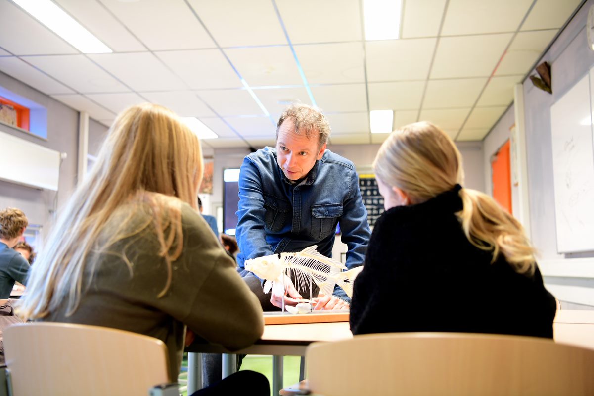 Kinderen van asielzoekers krijgen onderwijs in Heemskerk