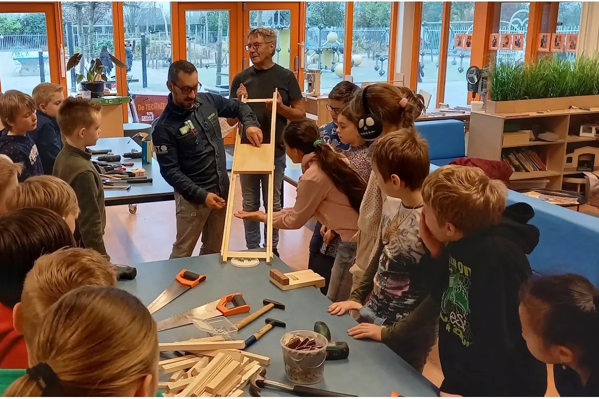 SKILLS vmbo geeft gastles op kindcentrum de Bareel